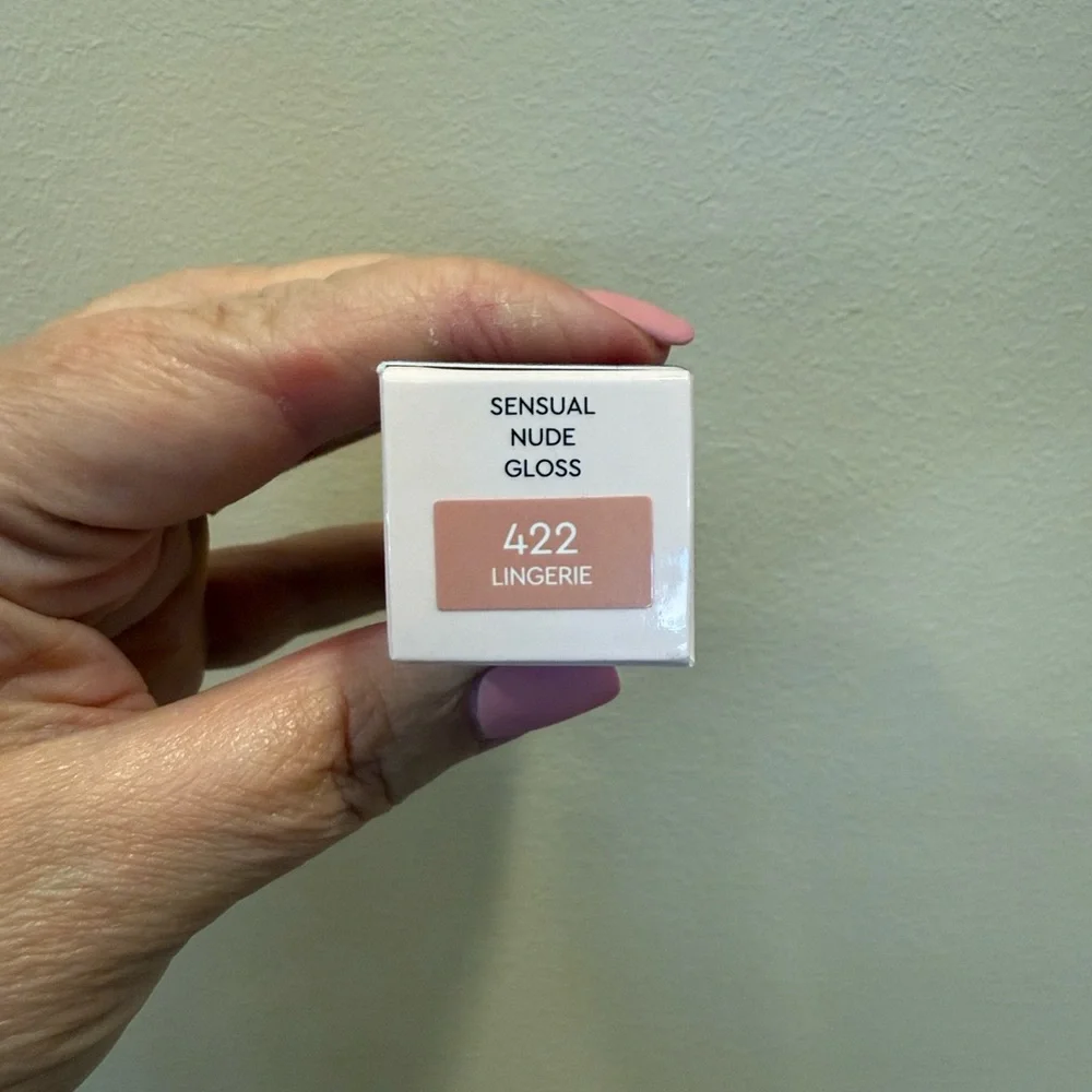HERA Sensual Nude Gloss #422 Lingerie Korean Lip Gloss Sheer Glossy Finish